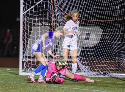 Thumbnail 2 in Norwell vs Nipmuc Regional (MIAA Division 3 Semifinal) photogallery.