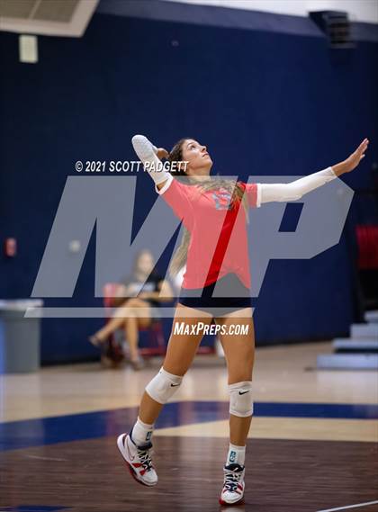 Thumbnail 2 in King @ Great Oak photogallery.