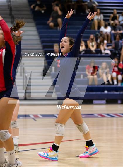 Thumbnail 2 in King @ Great Oak photogallery.