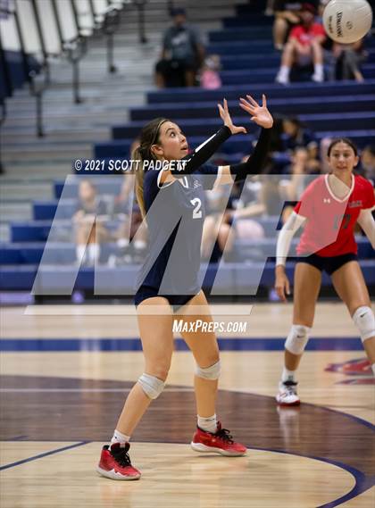 Thumbnail 2 in King @ Great Oak photogallery.