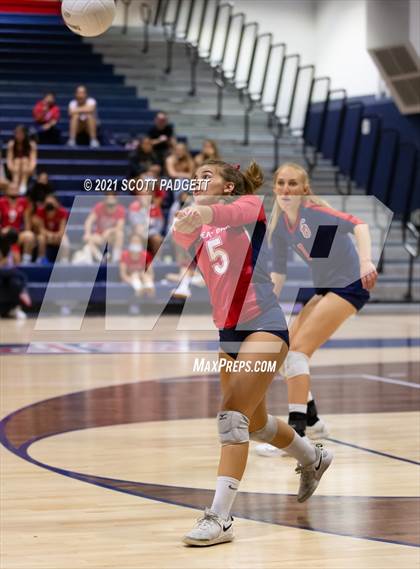 Thumbnail 3 in King @ Great Oak photogallery.