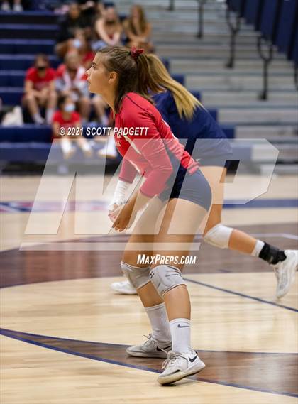 Thumbnail 2 in King @ Great Oak photogallery.