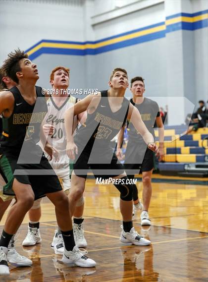 Thumbnail 3 in Clyde vs Benbrook photogallery.