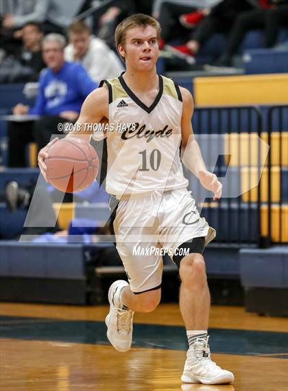 Thumbnail 3 in Clyde vs Benbrook photogallery.