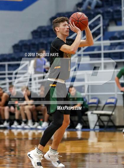Thumbnail 3 in Clyde vs Benbrook photogallery.