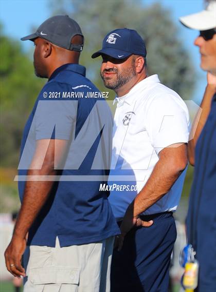 Thumbnail 3 in Oaks Christian vs Sierra Canyon photogallery.