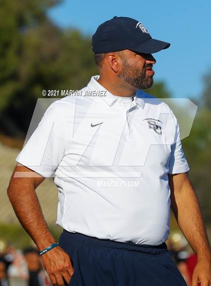Thumbnail 3 in Oaks Christian vs Sierra Canyon photogallery.