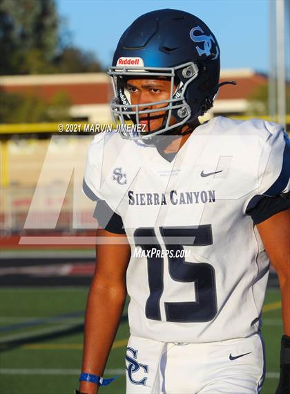 Thumbnail 2 in Oaks Christian vs Sierra Canyon photogallery.