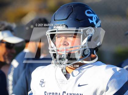 Thumbnail 3 in Oaks Christian vs Sierra Canyon photogallery.