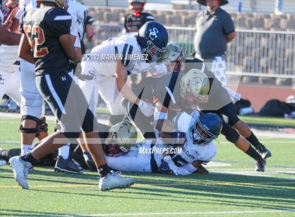 Thumbnail 2 in Oaks Christian vs Sierra Canyon photogallery.