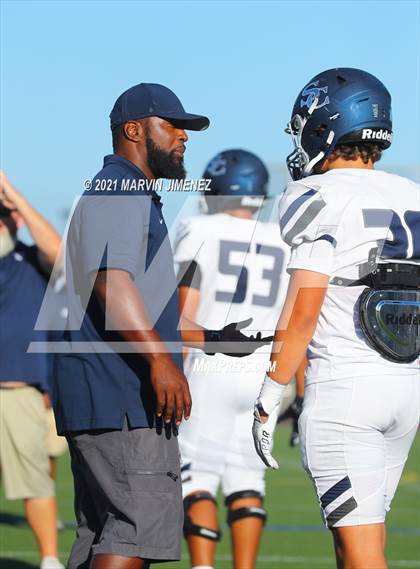 Thumbnail 1 in Oaks Christian vs Sierra Canyon photogallery.