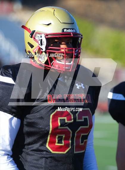Thumbnail 3 in Oaks Christian vs Sierra Canyon photogallery.