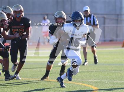 Thumbnail 3 in Oaks Christian vs Sierra Canyon photogallery.