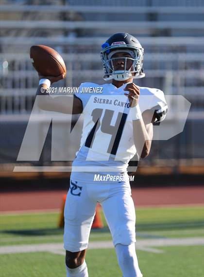 Thumbnail 3 in Oaks Christian vs Sierra Canyon photogallery.