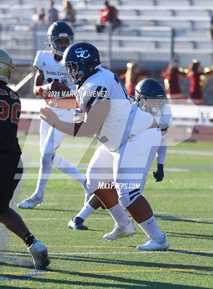 Thumbnail 3 in Oaks Christian vs Sierra Canyon photogallery.