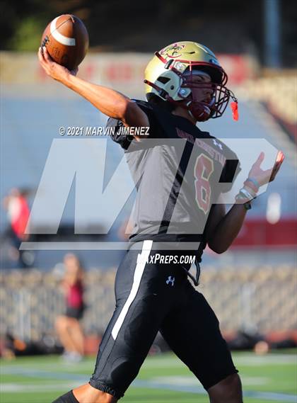 Thumbnail 1 in Oaks Christian vs Sierra Canyon photogallery.