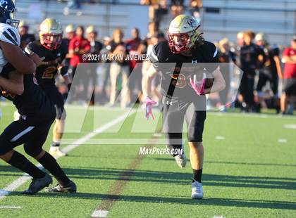 Thumbnail 3 in Oaks Christian vs Sierra Canyon photogallery.