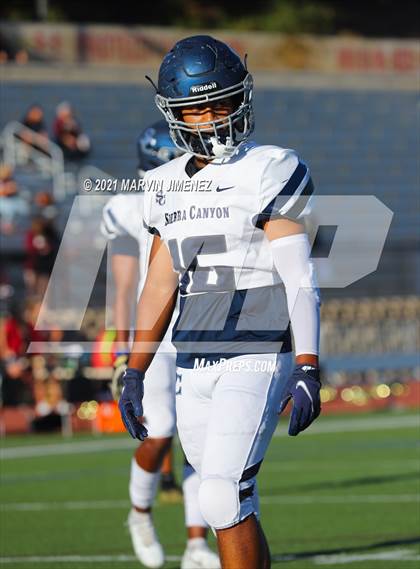Thumbnail 3 in Oaks Christian vs Sierra Canyon photogallery.