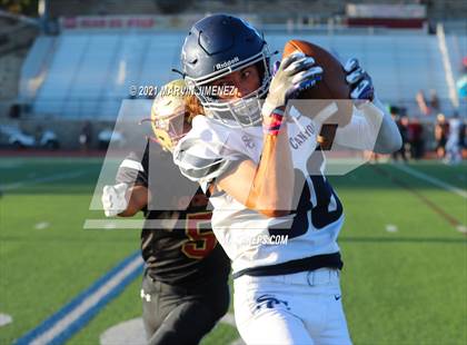 Thumbnail 2 in Oaks Christian vs Sierra Canyon photogallery.