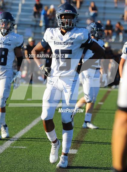 Thumbnail 3 in Oaks Christian vs Sierra Canyon photogallery.