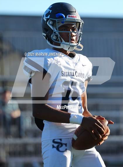 Thumbnail 2 in Oaks Christian vs Sierra Canyon photogallery.
