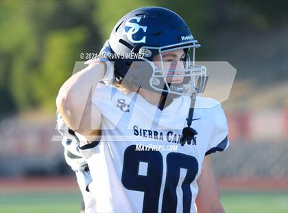 Thumbnail 3 in Oaks Christian vs Sierra Canyon photogallery.