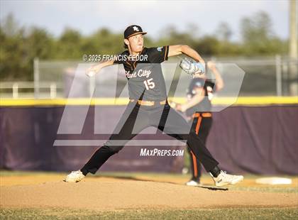 Thumbnail 2 in Plant City @ Lennard photogallery.