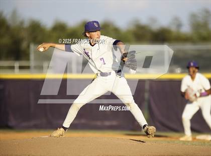 Thumbnail 1 in Plant City @ Lennard photogallery.