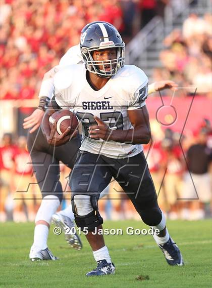 Thumbnail 1 in Siegel @ Ravenwood photogallery.
