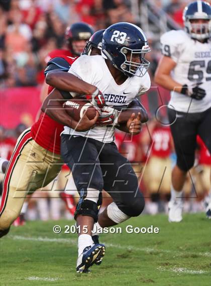 Thumbnail 1 in Siegel @ Ravenwood photogallery.