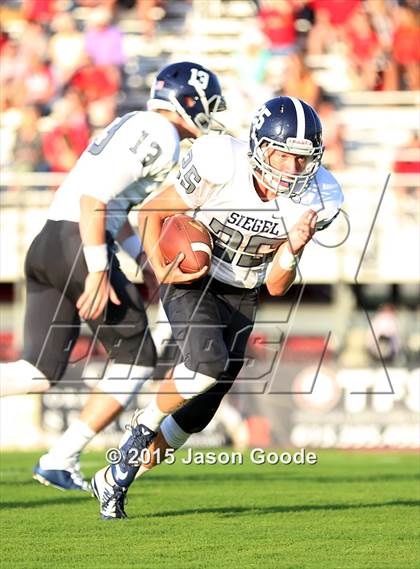 Thumbnail 3 in Siegel @ Ravenwood photogallery.