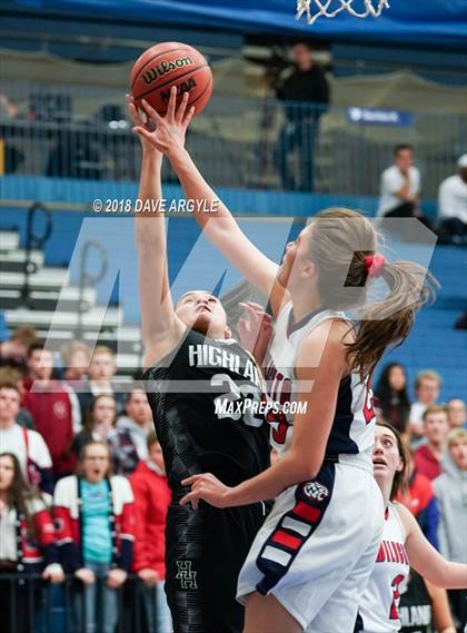 Thumbnail 3 in Highland vs. Woods Cross (UHSAA 5A Quarterfinal) photogallery.
