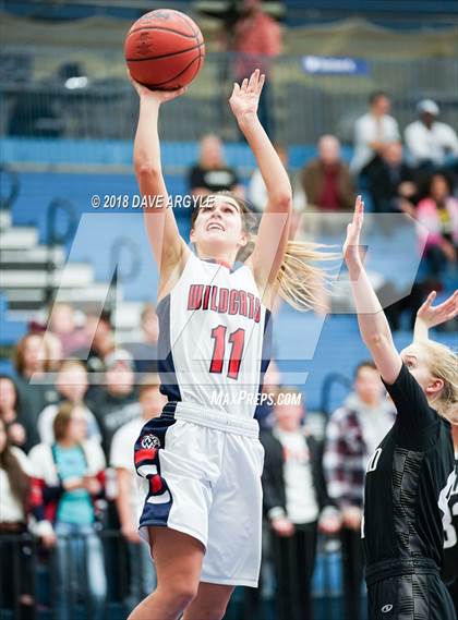 Thumbnail 2 in Highland vs. Woods Cross (UHSAA 5A Quarterfinal) photogallery.