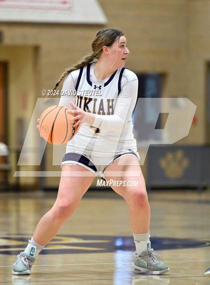 Thumbnail 3 in Chico vs. Ukiah (Sutter Tournament) photogallery.