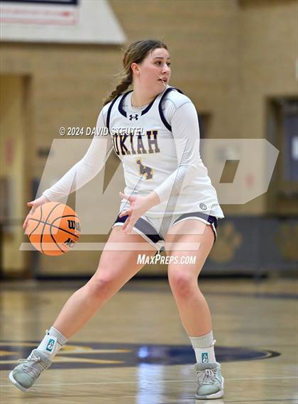Thumbnail 2 in Chico vs. Ukiah (Sutter Tournament) photogallery.