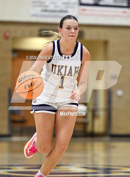 Thumbnail 2 in Chico vs. Ukiah (Sutter Tournament) photogallery.