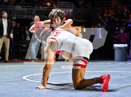 Thumbnail 3 in UIL 6A Championship Finals 126, 132lb photogallery.