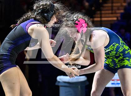 Thumbnail 3 in UIL 6A Championship Finals 126, 132lb photogallery.