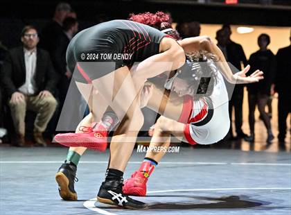 Thumbnail 2 in UIL 6A Championship Finals 126, 132lb photogallery.