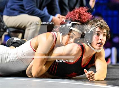 Thumbnail 2 in UIL 6A Championship Finals 126, 132lb photogallery.