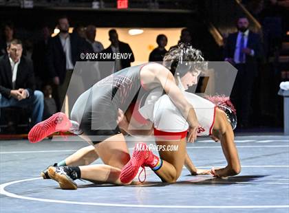 Thumbnail 3 in UIL 6A Championship Finals 126, 132lb photogallery.