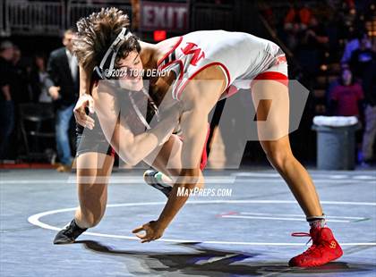 Thumbnail 2 in UIL 6A Championship Finals 126, 132lb photogallery.