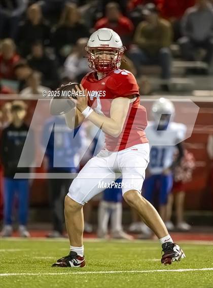 Thumbnail 1 in Walton-Verona @ Beechwood (KHSAA 2A Round 2) photogallery.