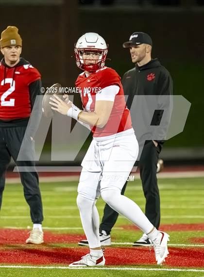 Thumbnail 1 in Walton-Verona @ Beechwood (KHSAA 2A Round 2) photogallery.