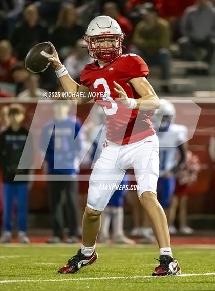 Thumbnail 2 in Walton-Verona @ Beechwood (KHSAA 2A Round 2) photogallery.