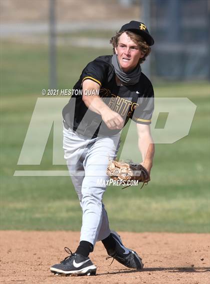 Thumbnail 1 in Foothill @ Yorba Linda photogallery.