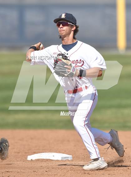 Thumbnail 3 in Foothill @ Yorba Linda photogallery.