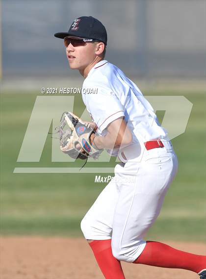 Thumbnail 1 in Foothill @ Yorba Linda photogallery.