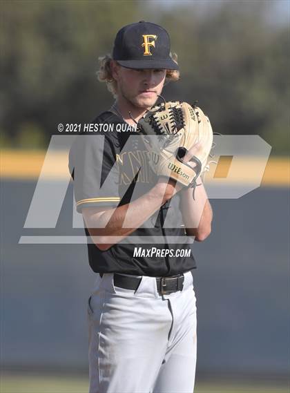 Thumbnail 3 in Foothill @ Yorba Linda photogallery.