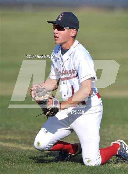 Thumbnail 2 in Foothill @ Yorba Linda photogallery.